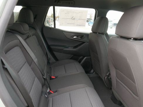 New 2026 Chevrolet Equinox LT FWD image 10