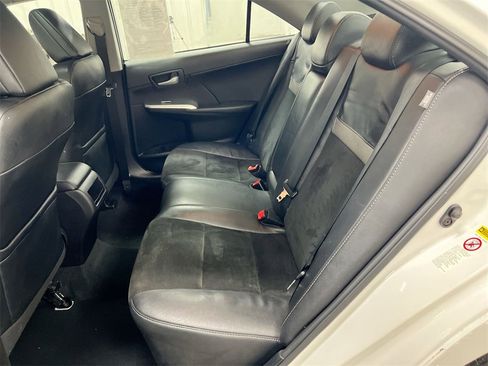 Used 2012 Toyota Camry SE image 23