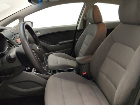 Used 2017 Kia Forte LX image 17