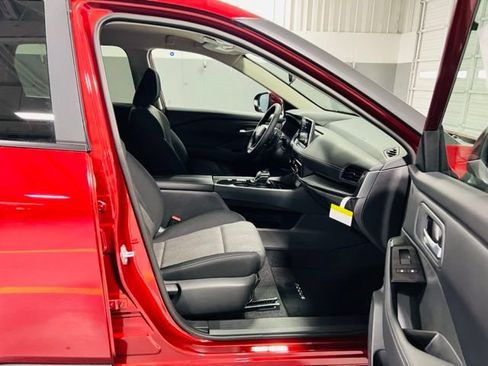 New 2026 Nissan Rogue SV w/ Cold Weather Package FWD image 30