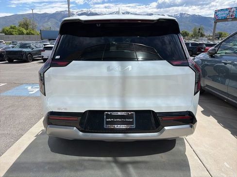 Used 2024 Kia EV9 Land AWD/4WD image 6