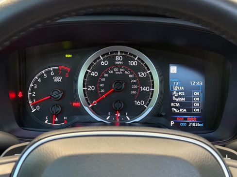 Used 2022 Toyota Corolla SE w/ SE Premium Package FWD image 26