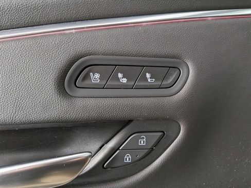 Certified 2023 Cadillac Escalade ESV Premium Luxury image 10