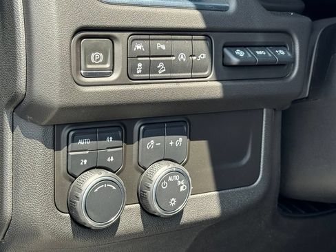 Used 2021 Chevrolet Tahoe High Country AWD/4WD image 22