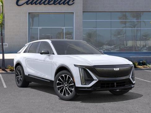 New 2026 Cadillac Lyriq Sport RWD image 7