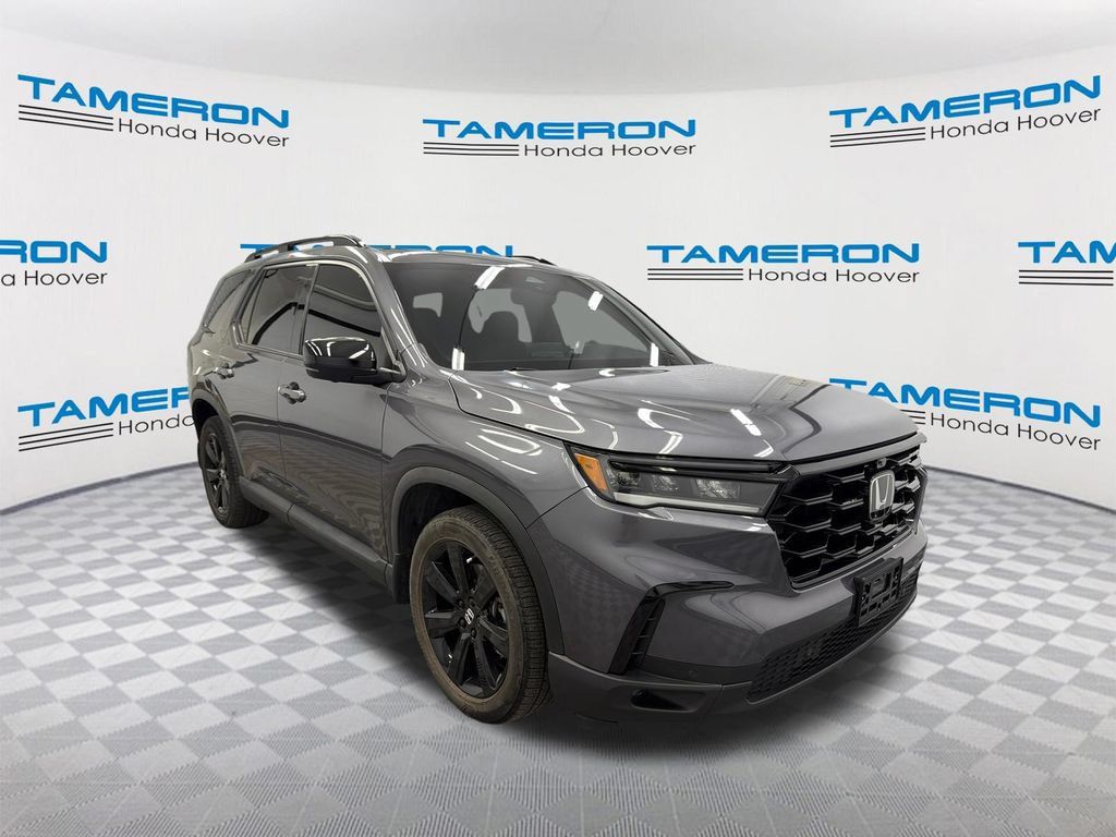 Used 2025 Honda Pilot Black Edition image 7