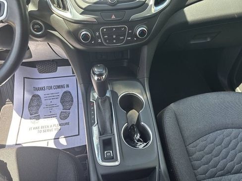 Used 2018 Chevrolet Equinox LT AWD/4WD image 7