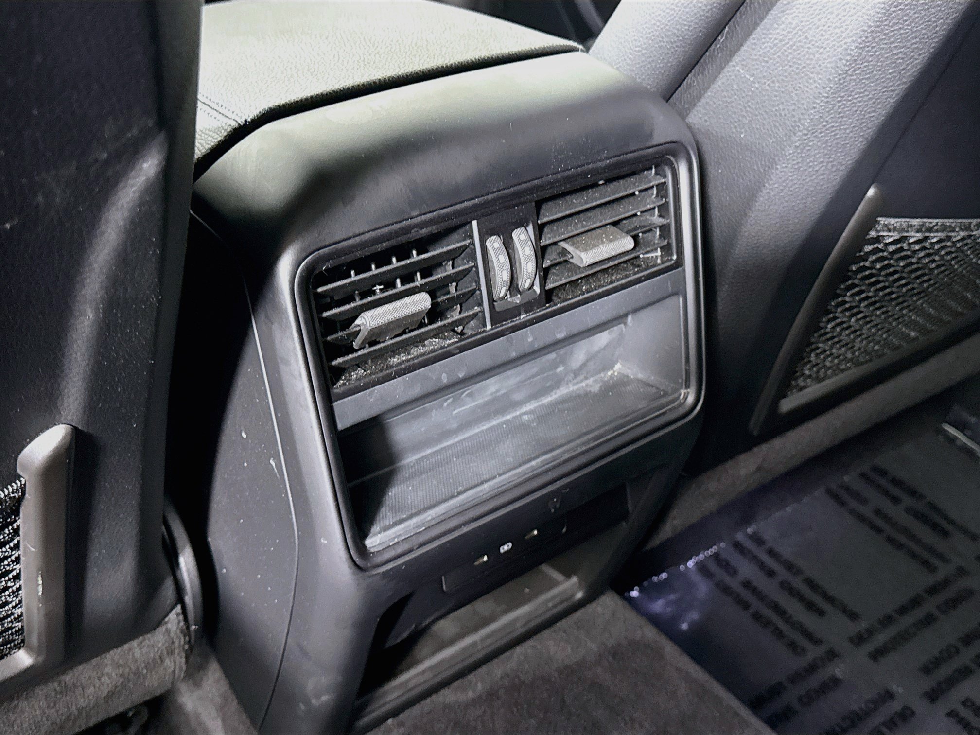 Certified 2024 Porsche Cayenne AWD/4WD image 24
