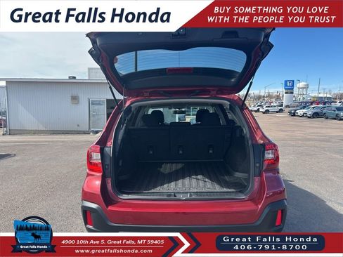 Used 2019 Subaru Outback 2.5i Premium image 7