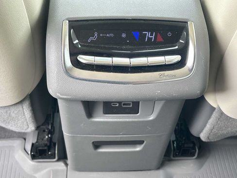 Used 2021 Cadillac XT6 Premium Luxury w/ LPO, Floor Liner Package FWD image 22