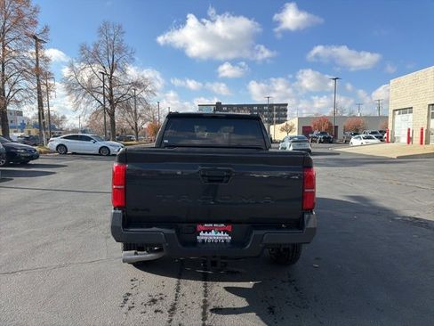New 2025 Toyota Tacoma TRD Sport image 4