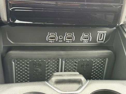 New 2026 RAM 1500 Laramie w/ Night Edition AWD/4WD image 35