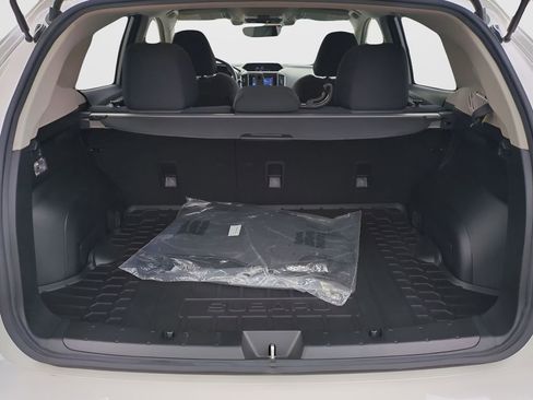 Used 2023 Subaru Crosstrek 2.0i Premium image 14