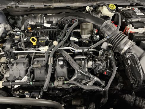 Used 2022 Lincoln Corsair AWD w/ Premium Package image 17