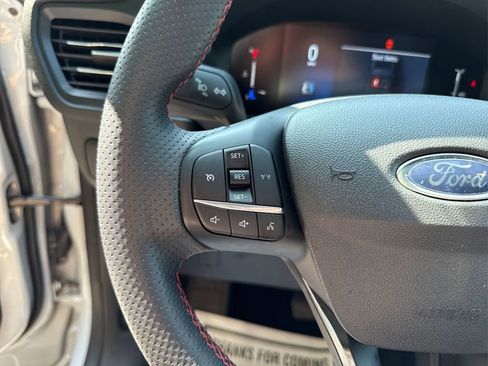 Used 2025 Ford Escape ST-Line image 35