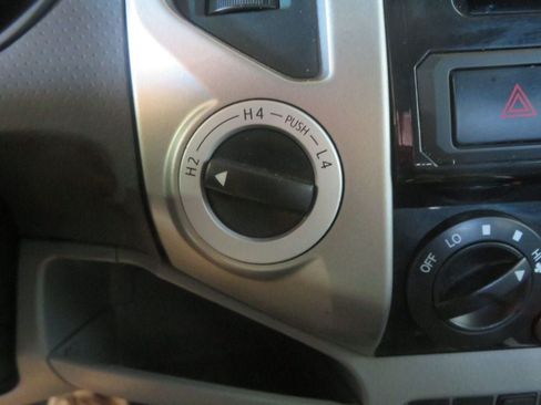 Used 2014 Toyota Tacoma 4x4 Double Cab w/ TRD Sport Package image 37