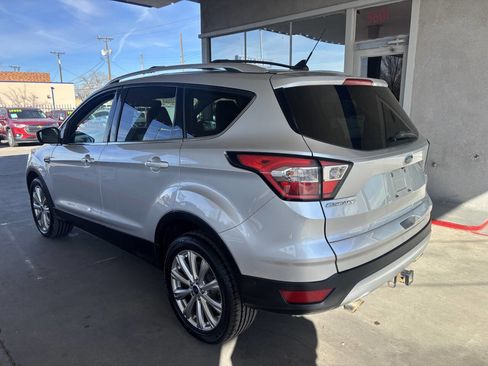 Used 2018 Ford Escape Titanium w/ Ford Safe & Smart Package image 5