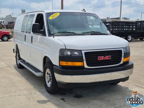 Used 2025 GMC Savana 2500 w/ Driver Convenience Package RWD image 1