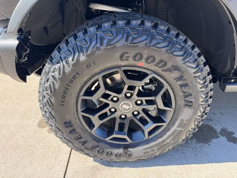 New 2026 Ford Bronco Badlands AWD/4WD image 5