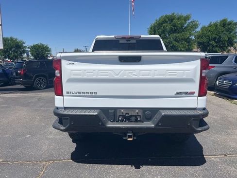 Used 2022 Chevrolet Silverado 1500 ZR2 w/ Technology Package AWD/4WD image 5