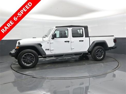 Used 2020 Jeep Gladiator Sport w/ Trailer Tow Package image 47