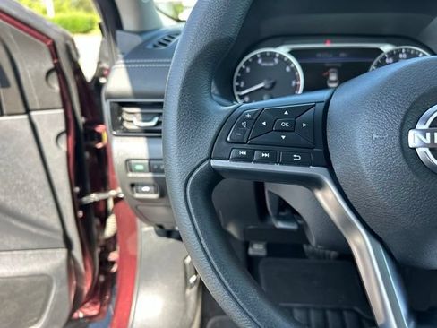 Used 2024 Nissan Sentra SV FWD image 19
