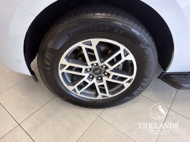 Used 2025 Ford Expedition Active RWD image 32