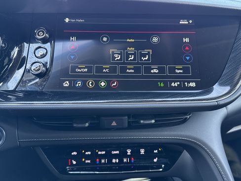 Used 2023 Buick Envision Preferred image 12