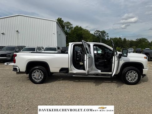 Used 2022 Chevrolet Silverado 3500 High Country w/ Z71 Off-Road Package AWD/4WD image 14