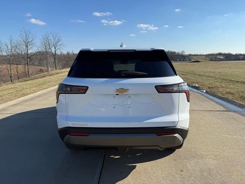 New 2026 Chevrolet Equinox LT w/ Convenience Package II image 4