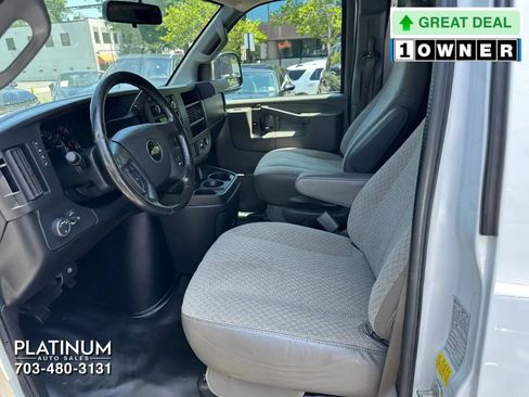 Used 2020 Chevrolet Express 2500 w/ Communications Package RWD image 10