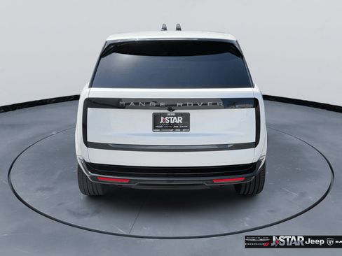 Used 2025 Land Rover Range Rover SE AWD/4WD image 6