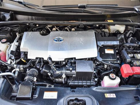 Used 2018 Toyota Prius Prime Premium w/ Carpet Mat Package image 26