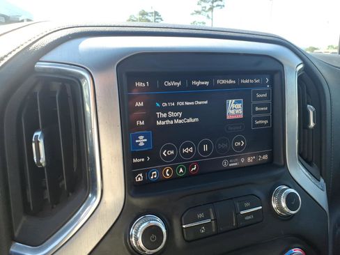 Used 2021 GMC Sierra 2500 SLT w/ SLT Premium Package image 14