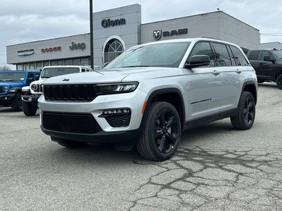 New 2025 Jeep Grand Cherokee Limited w/ Black Appearance Package