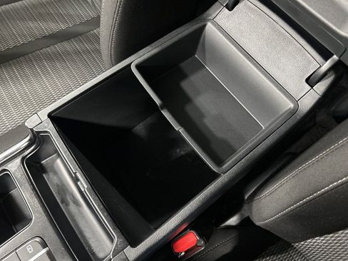 Used 2021 Kia Sorento LX image 24