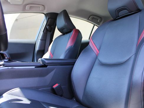 Used 2023 Toyota Prius Prime FWD image 19