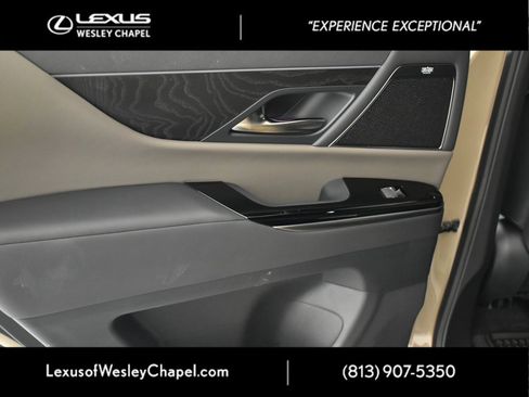 Used 2025 Lexus LX 700h Overtrail image 17