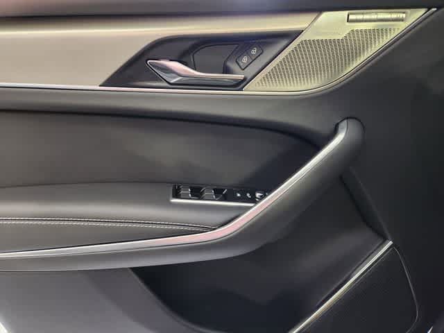 New 2026 Jaguar F-PACE R-Dynamic S AWD/4WD image 40