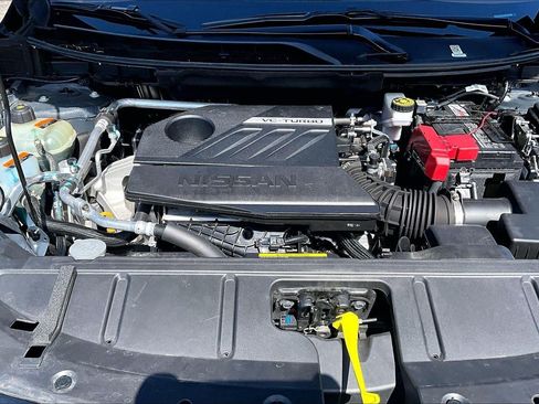 Used 2025 Nissan Rogue SV AWD/4WD image 10
