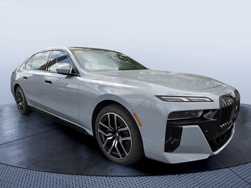 Certified 2023 BMW i7 xDrive60 AWD/4WD image 1