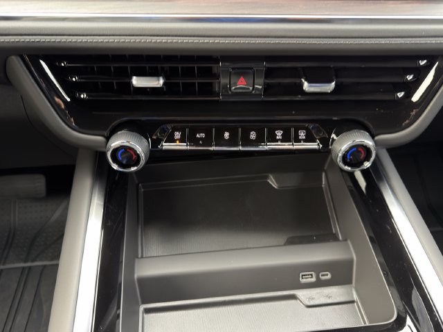 New 2026 Chevrolet Suburban LS RWD image 14