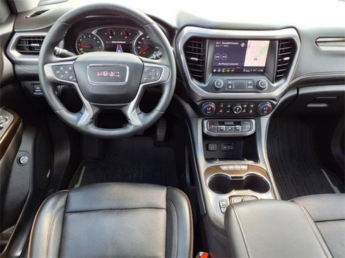 Used 2023 GMC Acadia AT4 w/ Preferred Package image 10