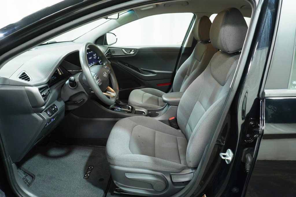 Used 2022 Hyundai Ioniq Blue FWD image 11