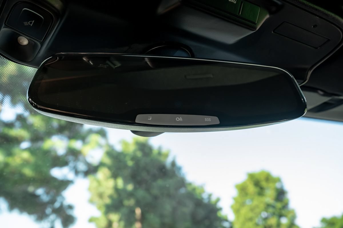 Used 2018 Chevrolet Camaro SS RWD image 25