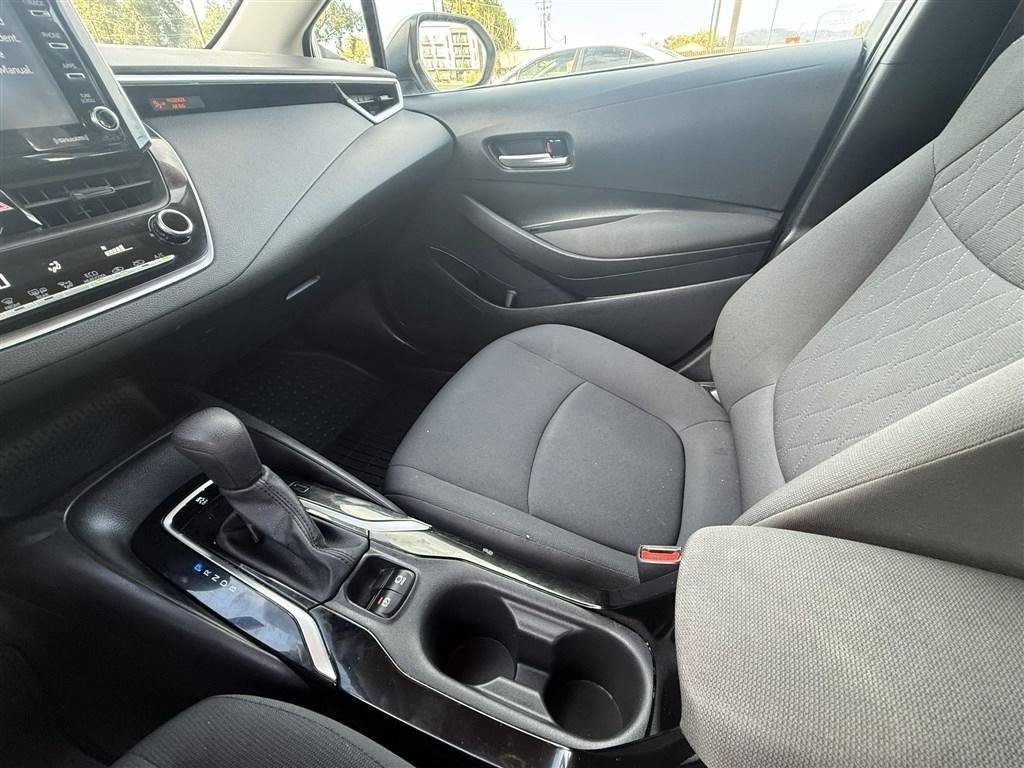 Used 2021 Toyota Corolla LE FWD image 24