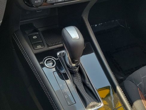 Certified 2023 Nissan Kicks SR FWD image 22
