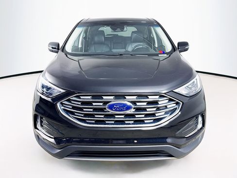 Used 2022 Ford Edge Titanium image 3