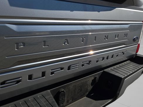 Used 2019 Ford F250 Platinum w/ Platinum Ultimate Package image 26