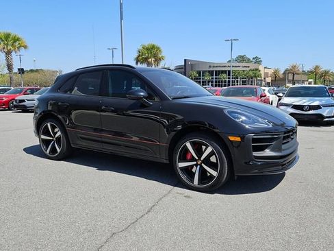 Used 2022 Porsche Macan GTS AWD/4WD image 2